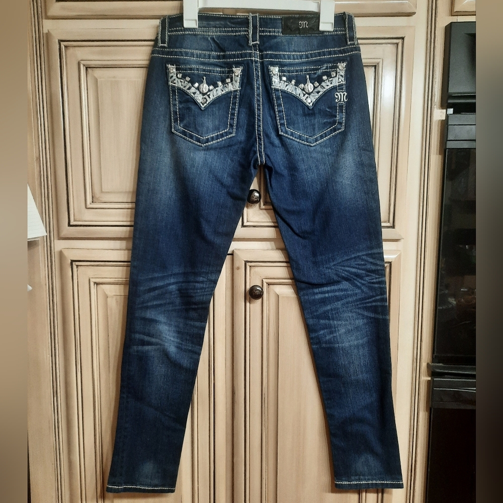 Miss Me Signature Skinny Jeans -‎ Size 28 - Embellished!